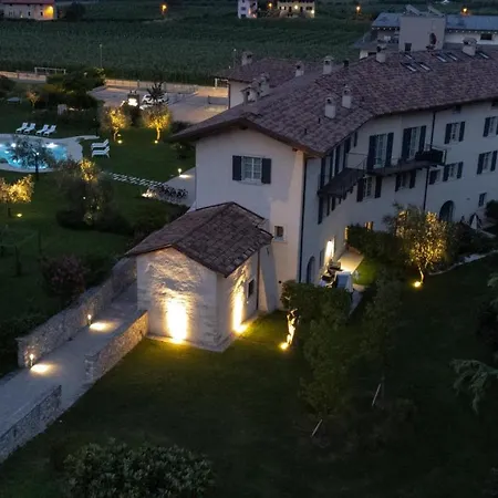 Aparthotel Borgo San Nazzaro 2*