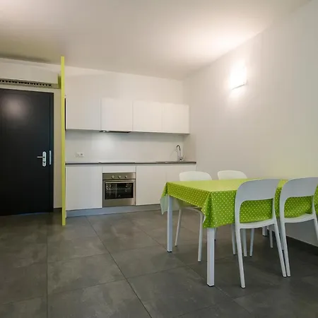 Borgo San Nazzaro 2* Riva del Garda