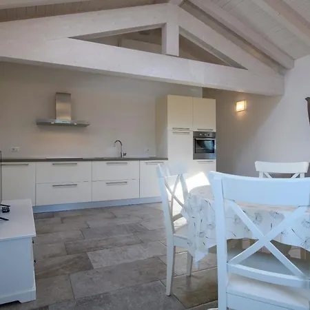 Borgo San Nazzaro Lejlighedshotel 2*