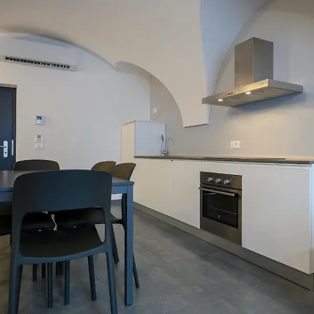 Borgo San Nazzaro 2* Riva del Garda