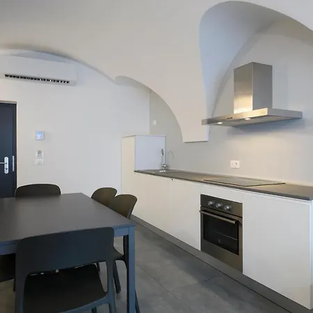 Lejlighedshotel Borgo San Nazzaro