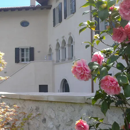 Borgo San Nazzaro Lejlighedshotel 2*